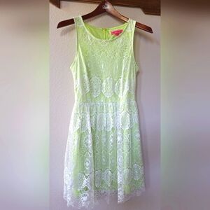 Betsey Johnson Vintage Lime Green Lace Overlay Knee Length Dress Womens Size 6